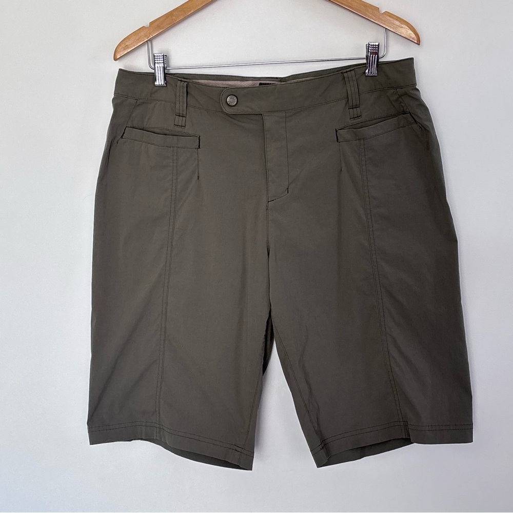 Royal Robbins Women's Shorts Green Outdoor Quick Dry Hiking Fishing Size 16 *D89